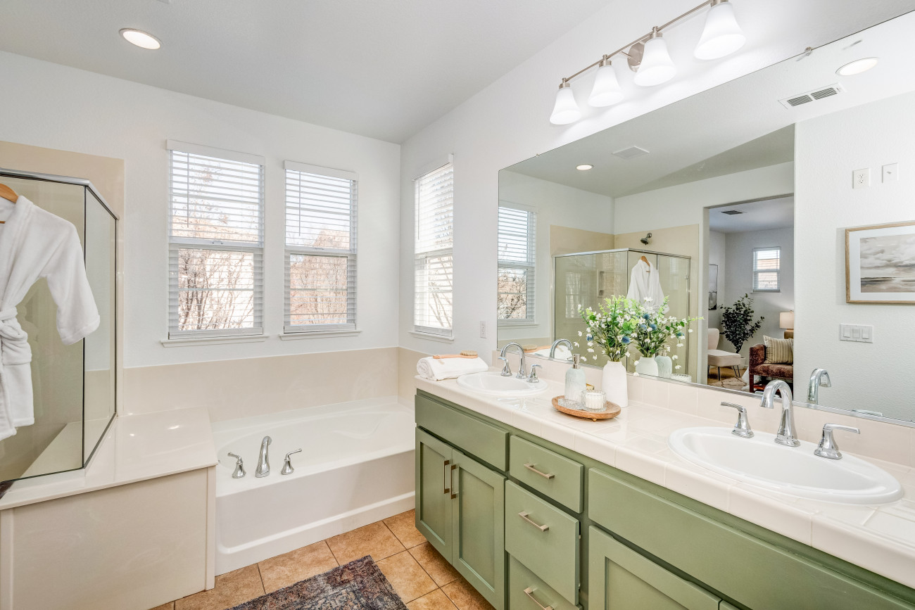 1660 Glenmore-38.jpg